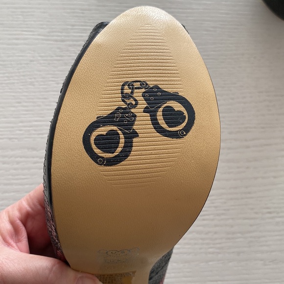 ❤️ NEW ‘My Shining Heart’ Shoes by IRON FIST ❤️ - Picture 5 of 14